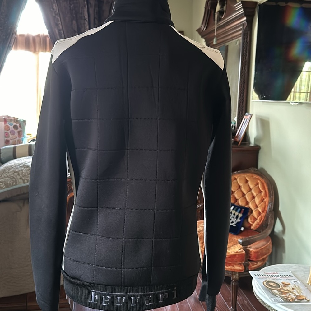 Puma/Ferrari jacket - Picture 3 of 10